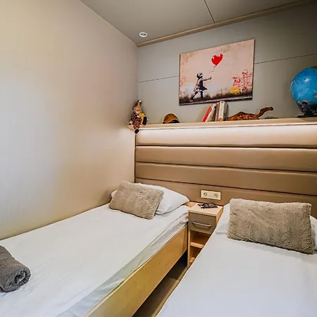 Three Bedroom Mobile Tatil Evi