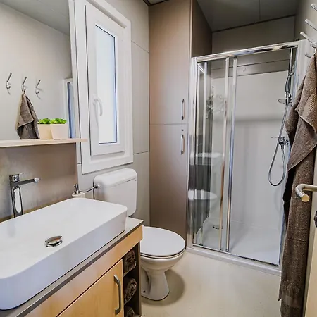 Three Bedroom Mobile 別荘 *